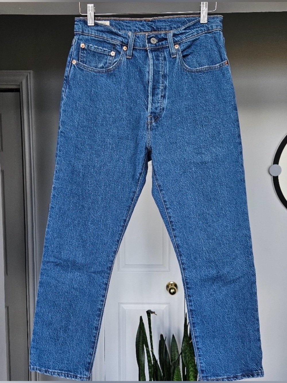 Levi's Women's Straight Leg Jeans in Medium Blue L26,W30